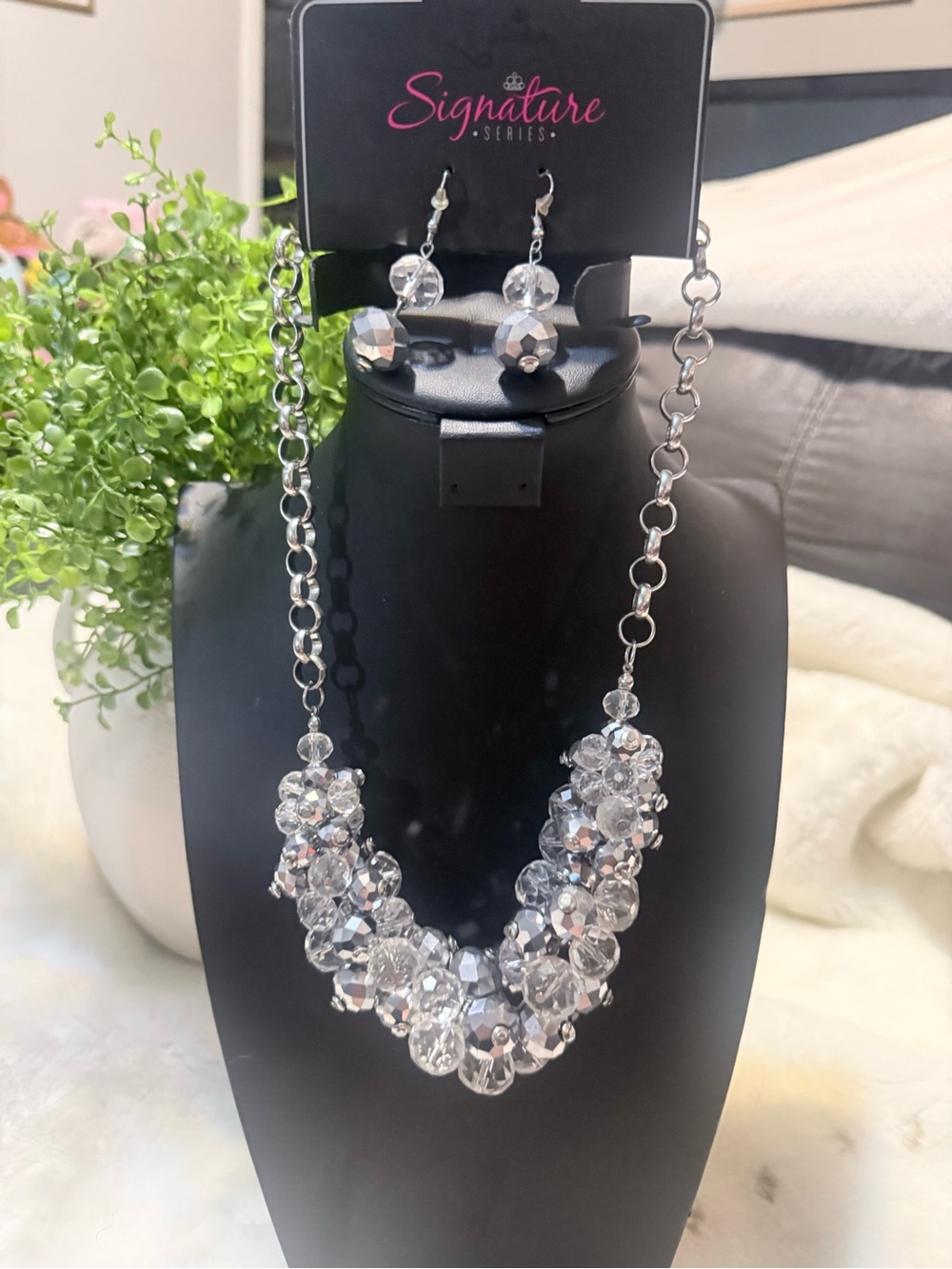 paparazzi Clear Crystal Cluster Necklace & Earrings Set